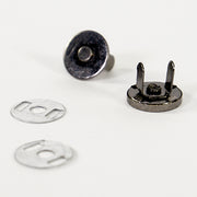 Magnetic Closure